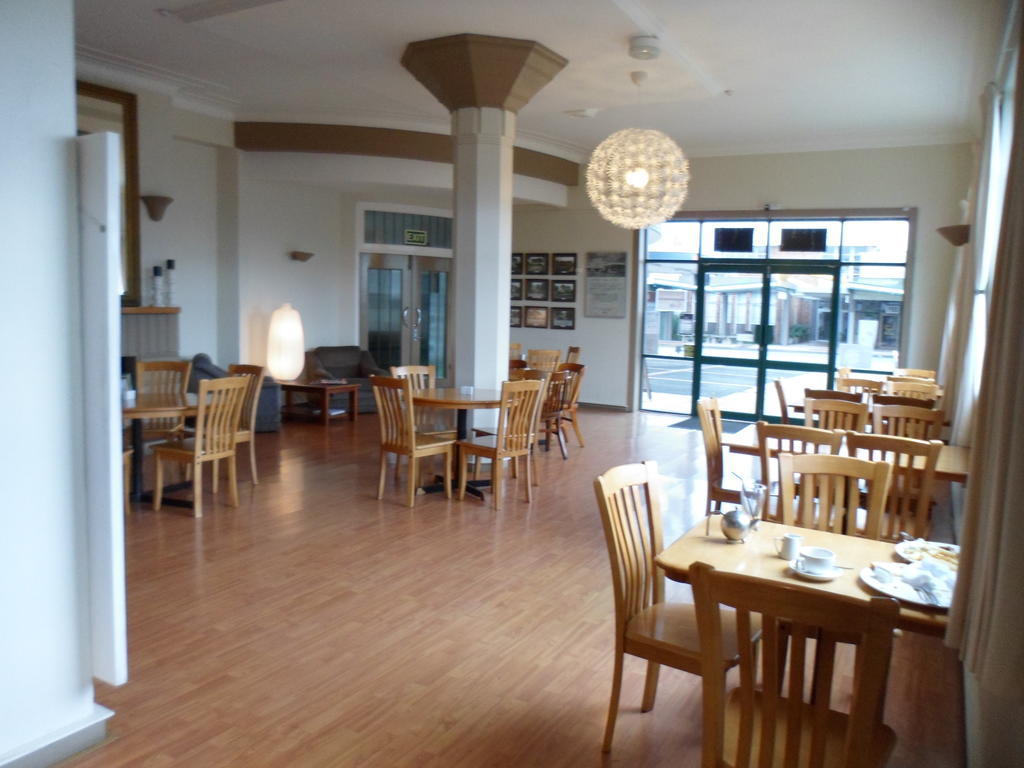 במוטל הונטלי Essex Arms מראה חיצוני תמונה